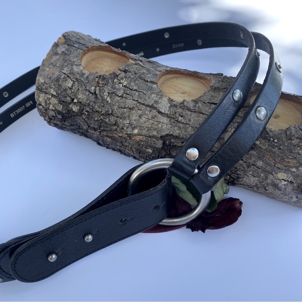 Fossil belt double strand.